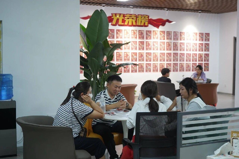 988baf801cf8f4758f7752be60b2c60a_720.jpg
